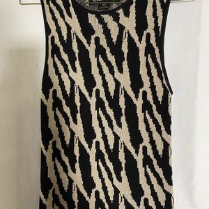 Sleeveless knit top